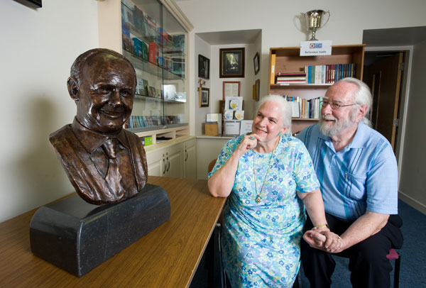 Judith Spencer Merrill and Barry Merrill, who have commissioned the life-size statue of Willie Clancy, with the Willie Clancy bust that was also sculpted by Shane Gilmore. Photograph by John Kelly