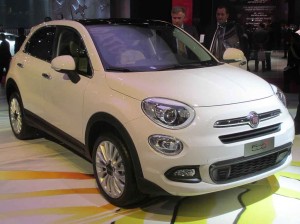 The Fiat 500X makes a convincing five door family hatchback while retaining the spirit of the cinquecento.