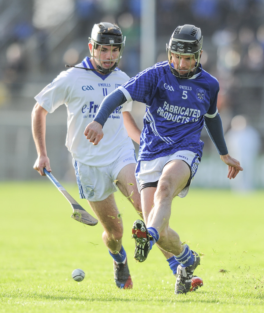 Aidan Mc Cormack of Thurles Sarsfield's in action against Sean Chaplin of Cratloe during their Munster Club quarter final in Cusack park. Photograph by John Kelly.