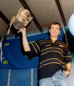 Anthony Daly hoists the Liam MacCarthy Cup.