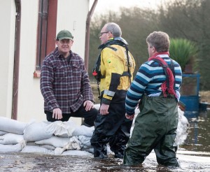 John Mason meets Minister Simon Coveney and Michael McNamara TD in Springfield, Clonlara. Photography by Arthur Ellis.