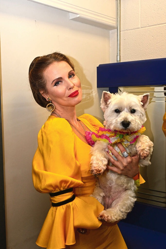 Dressing room cuddles from my co-star Olga.